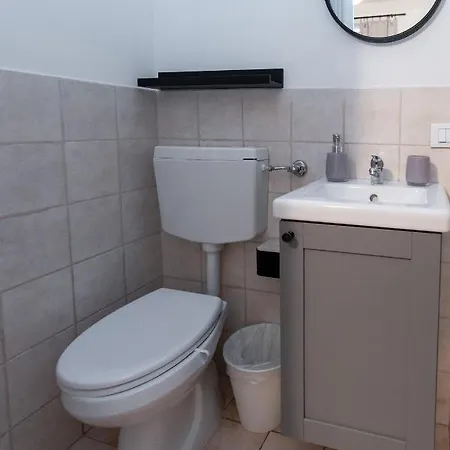 Nocleg ze śniadaniem Zaira