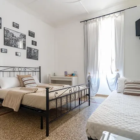 Zaira Frühstückspension 4*