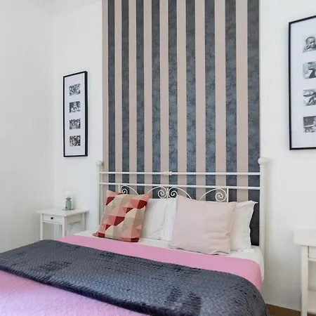 Zaira ベッド・アンド・ブレックファスト